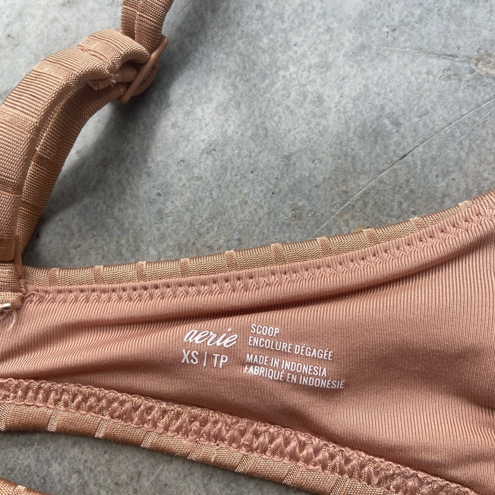 Aerie Women’s XS Swimsuit Top - Picture 3 of 4